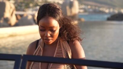 EVA MODIKA   BEACH SET.